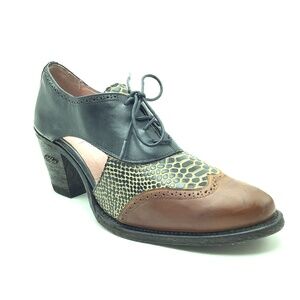 Miss Macie Leather Wing Prayer Shoes Size: 11